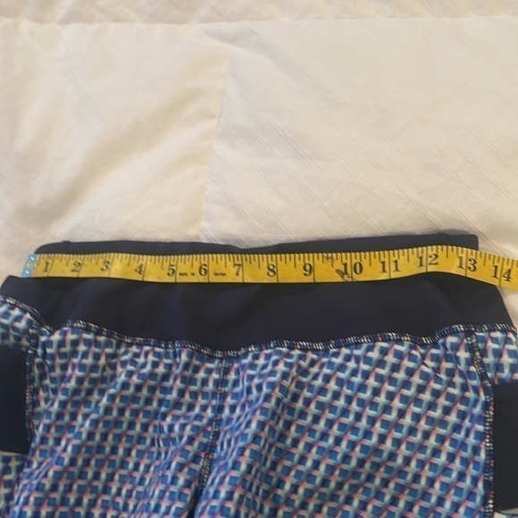 Athleta blue⭐️ pink and white shorts - Picture 6 of 7